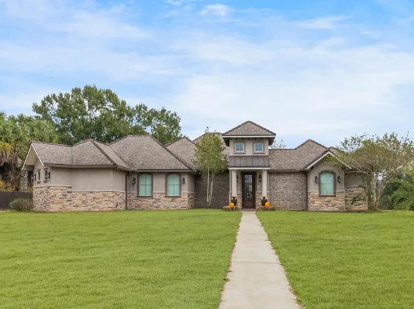 1008 Kern Dr, Breaux Bridge, LA 70517