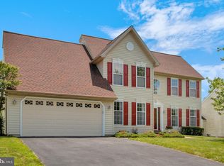 3 Vivian Ct, Newark, DE 19702