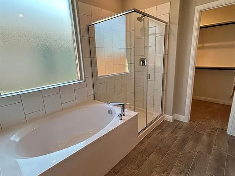 16012 Bronte Ln — Photo 12
