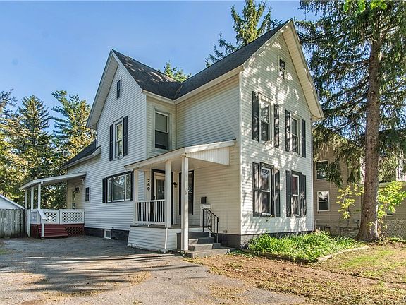2nd image of 360 Brainard St