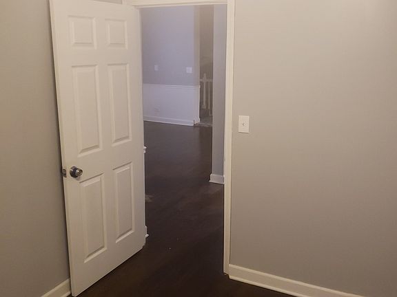 5th image of 8724 S Essex Ave