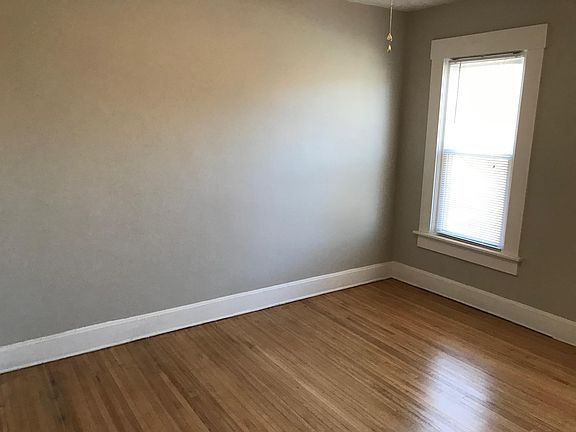 large 2nd floor bedroom