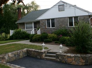 403 Baldwin Place Rd, Mahopac, NY 10541