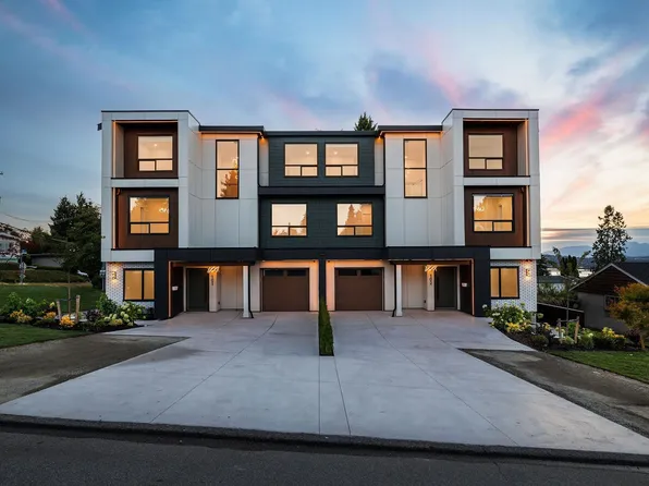 11313 137th St #101, Surrey, BC V3R 3C5