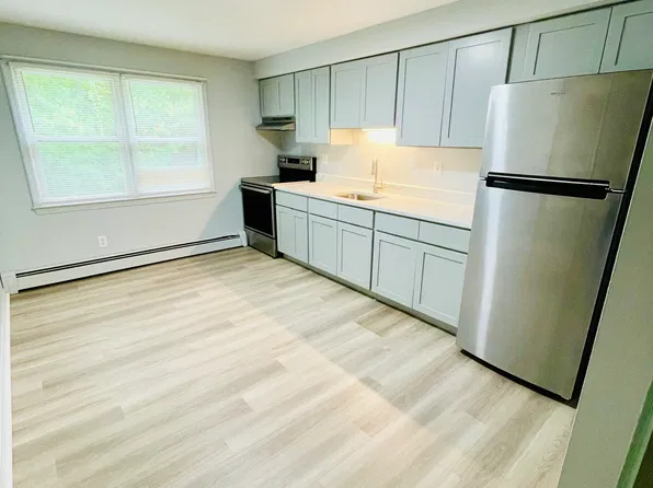 77-79 Sterling Pl #3R, West Boylston, MA 01583