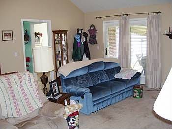 4th image of 9321 Turner Dr