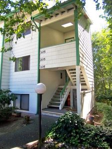 19814 15th Ave NE APT 105, Shoreline, WA, 98155