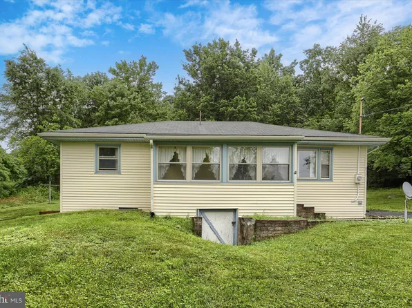 835 Germany Ridge Rd, Elliottsburg, PA 17024
