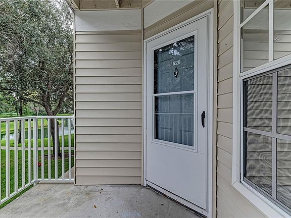 2nd image of 850 S Tamiami Trl APT 628
