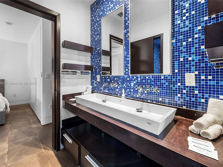 1606 S Bayshore Dr — Photo 53