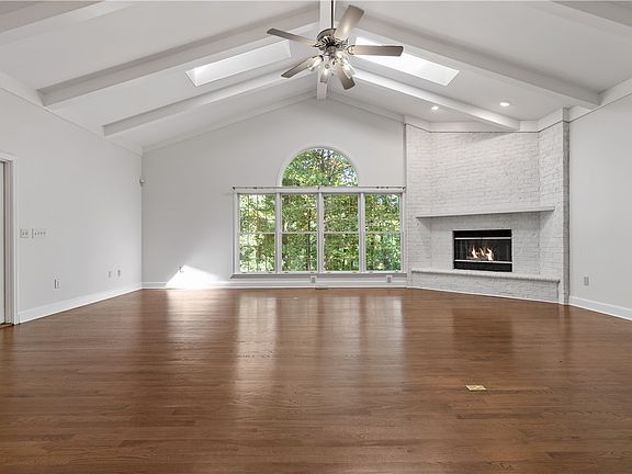 5th image of 24 Anchorage Ln