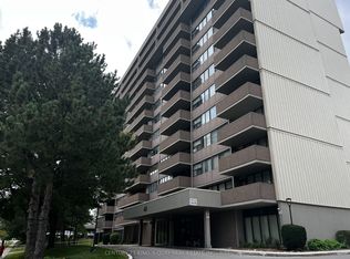 40 Bay Mills Blvd #409, Toronto, ON M1T 3P5