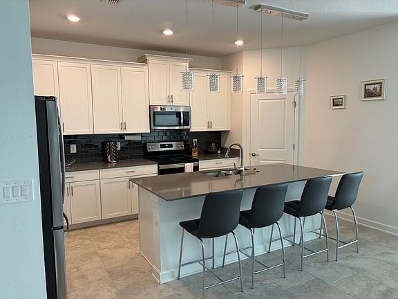 2nd image of 2848 Camden Way