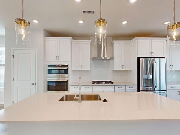 4th image of 2708 Hunter Woods Dr #635