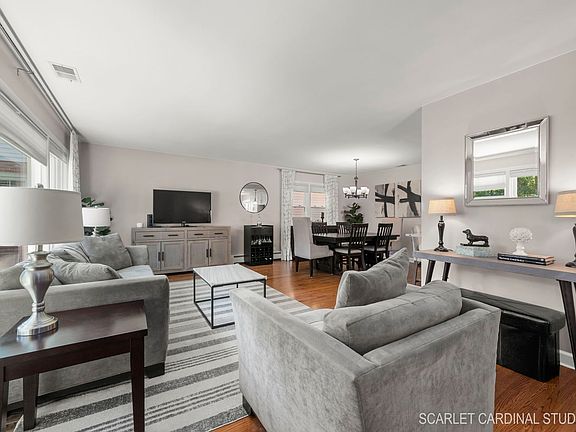 4th image of 120 S Gibbons Ave