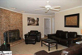 4th image of 17 Guyton St