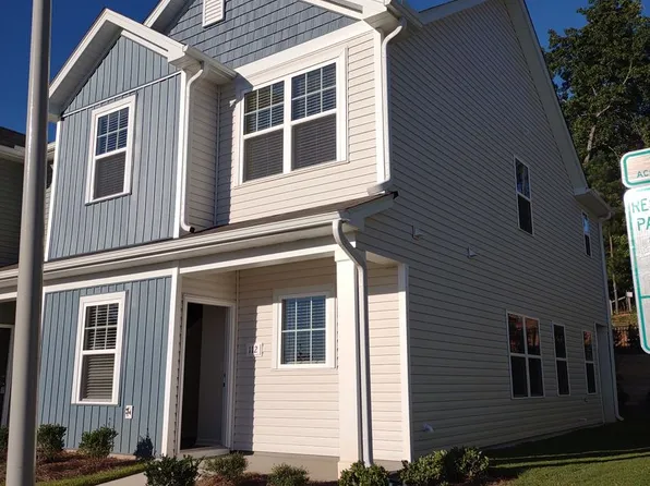 112 Chandler Ct, Sanford, NC 27330