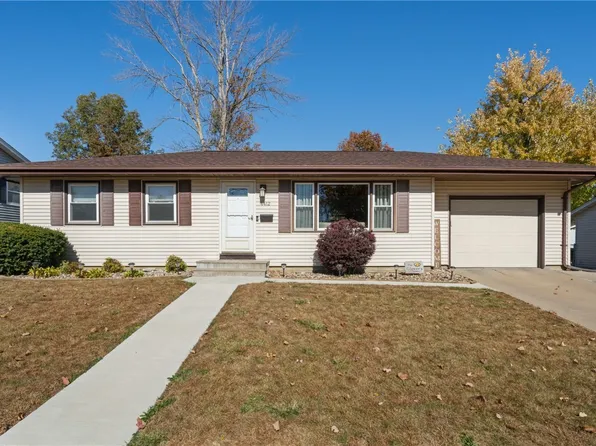 4412 Ford Ave NW, Cedar Rapids, IA 52405