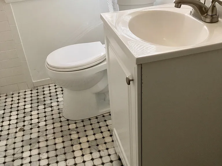 7226 Bridgewood Dr — Photo 17