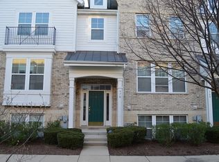 970 Indigo Ct, Hanover Park, IL 60133