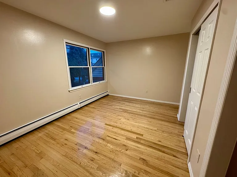 39 Henderson St #1 — Photo 10