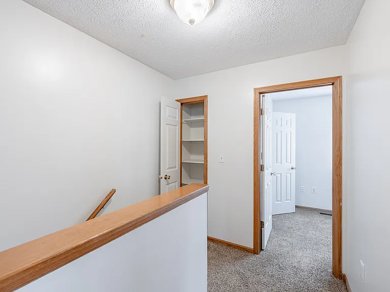 410 W Todd Cir — Photo 29