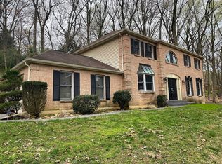 661 Timber Dr, Wayne, PA 19087
