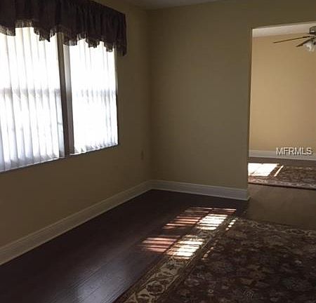 3rd image of 3426 Lori Ln S