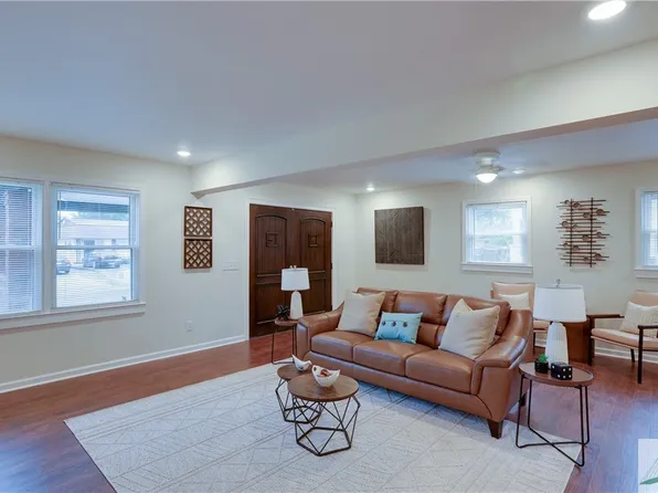 1921 Lloyd Street, Savannah, GA 31405