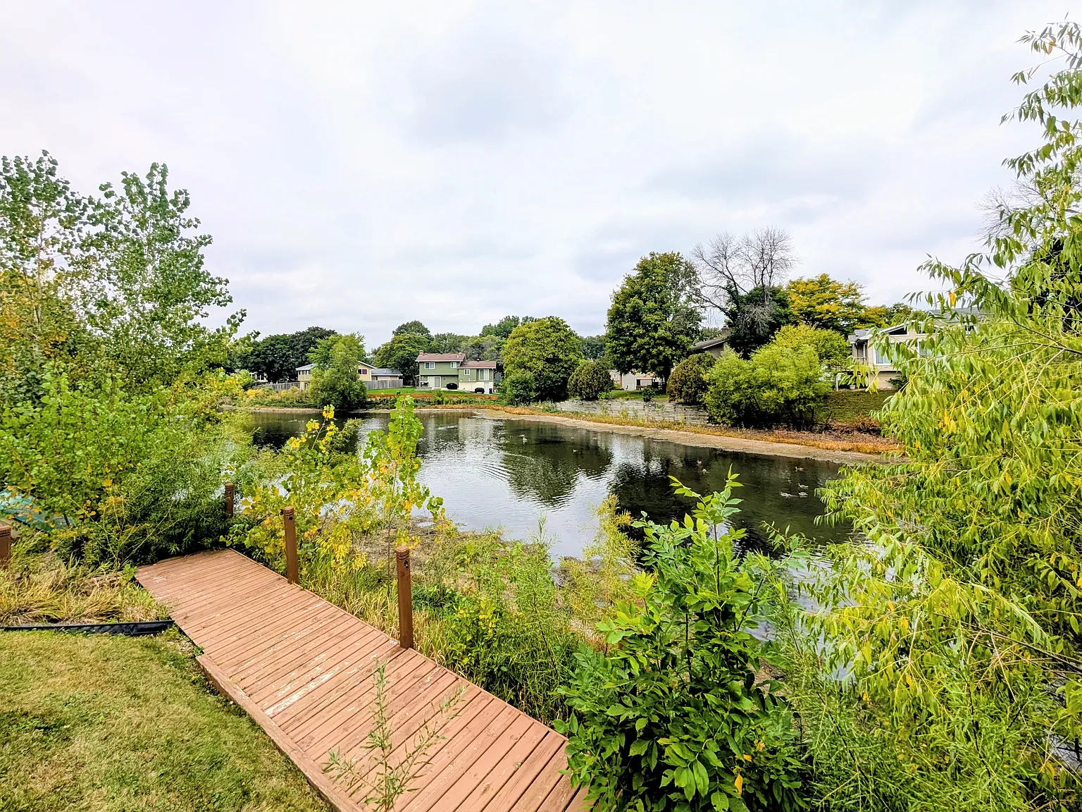 3 Bedroom, 2 bath home on a pond available 10/1 — Photo 4