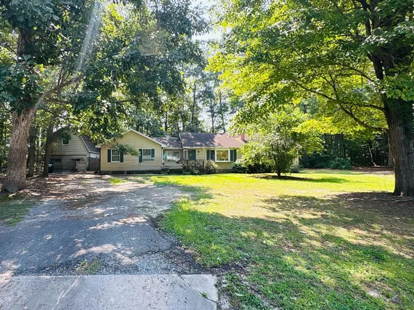 711 Homewood Dr, Pocomoke City, MD 21851