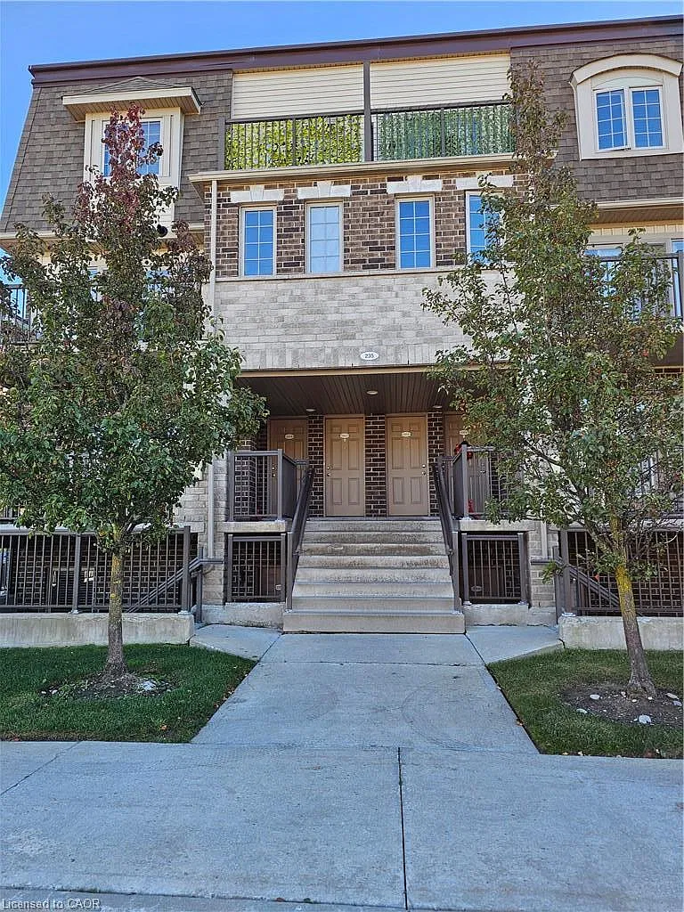 2 bed, 1.5 bath, 837 sqft, $2,100 — Photo 1