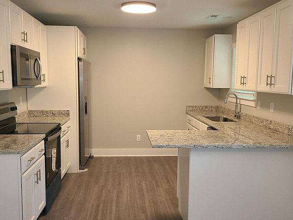 3rd image of 307 Central St