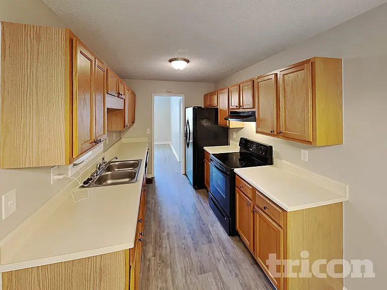 37 Abbotsford Dr — Photo 4