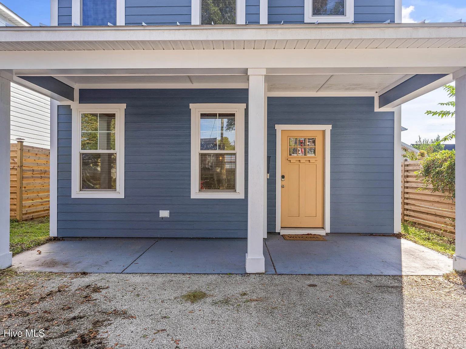 3 bed, 2.5 bath, 1546 sqft, $2,200 — Photo 4