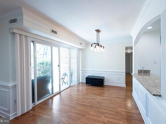 4th image of 8000 Le Havre Pl APT 5