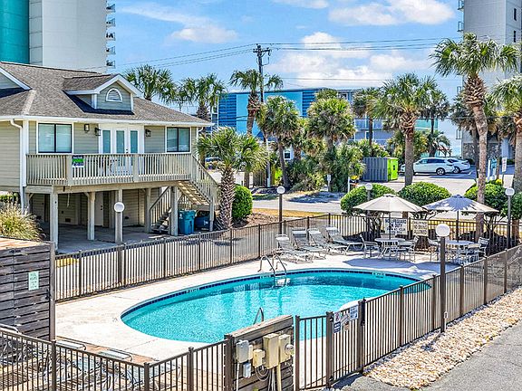 5th image of 1107 N Waccamaw Dr. #5
