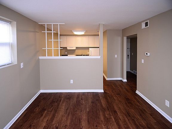 4th image of 2206 K St APT 06