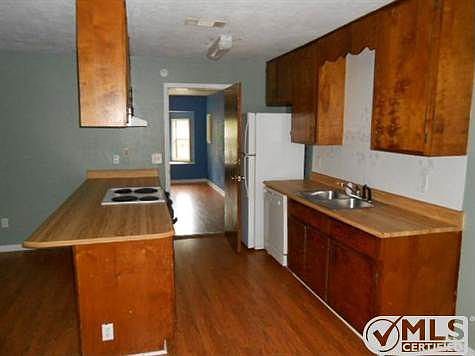 4th image of 4003 Sonnet Dr