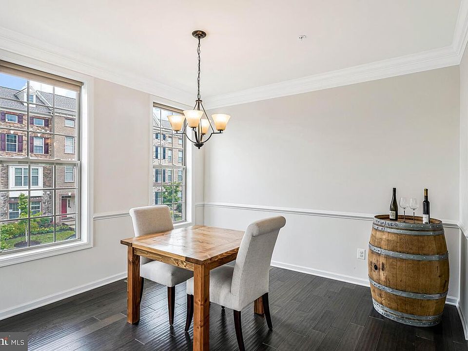 22635 Naugatuck Sq, Ashburn, VA 20148 | Zillow
