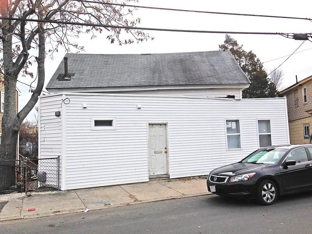 58 Hancock St, Lawrence, MA 01841 Zillow