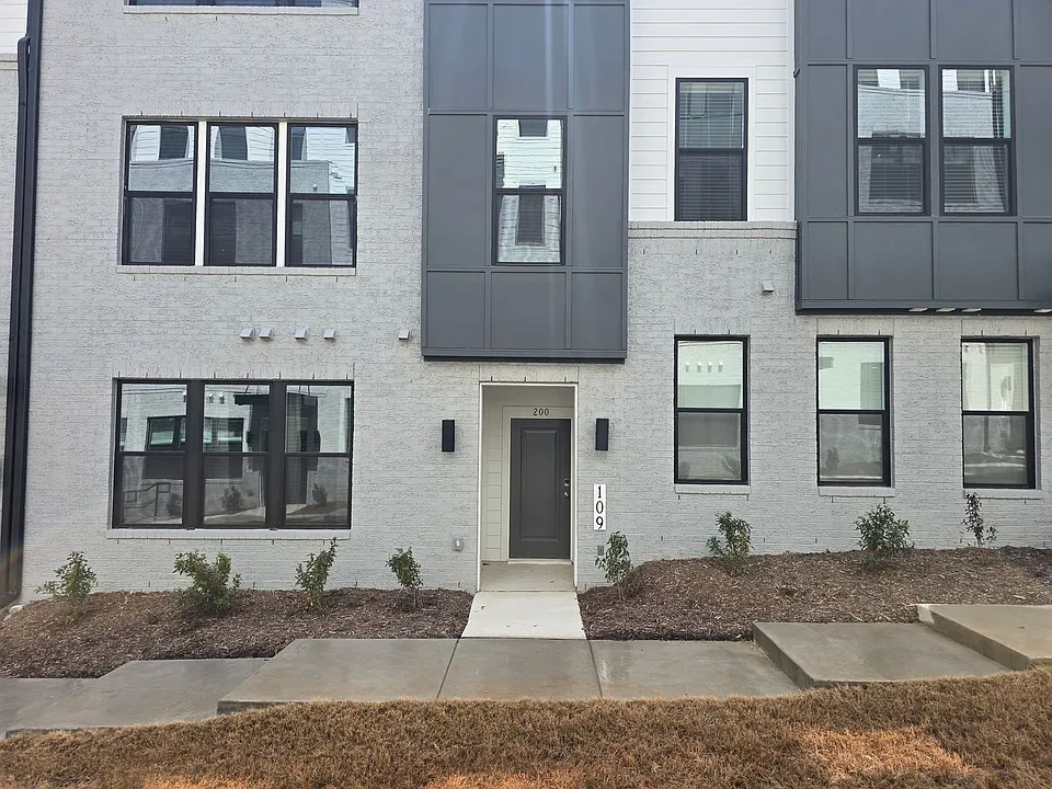 109 Ailey Brook Way #200