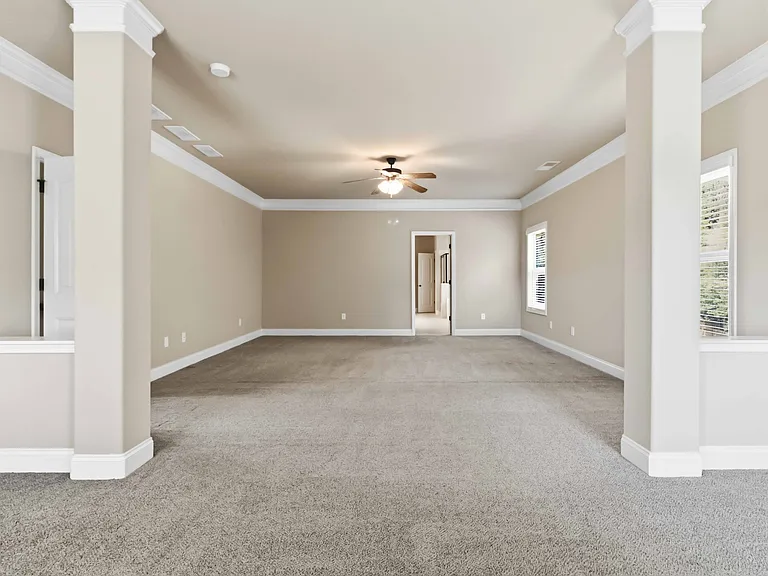 310 Strasburg Dr — Photo 18
