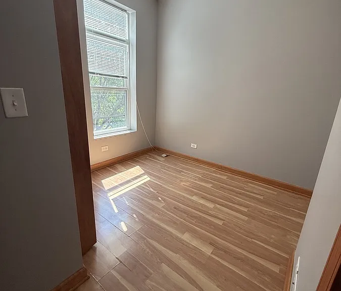 4030 S Indiana Ave #3 — Photo 14