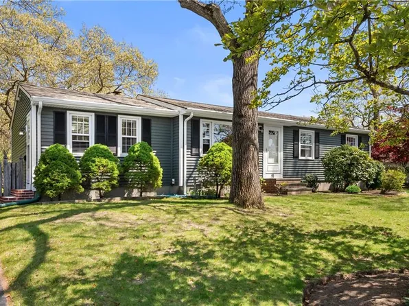 91 Hilton Rd, Warwick, RI 02889