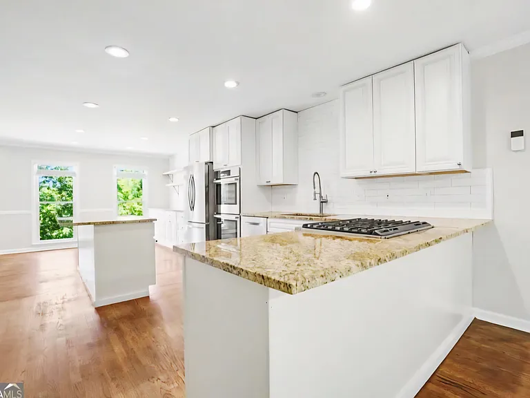 4217 N Mountain Rd NE — Photo 7
