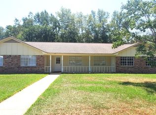 2700 Catherine Dr, Ocean Springs, MS 39564