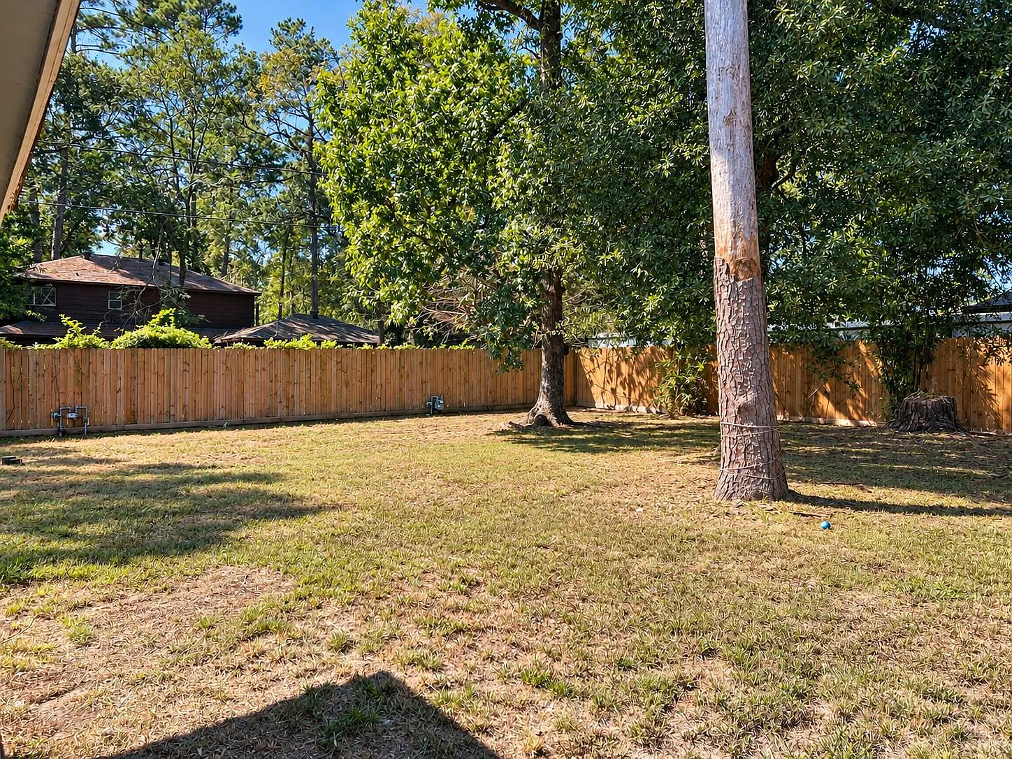 4 bed, 2.5 bath, 2448 sqft, $2,100 — Photo 3