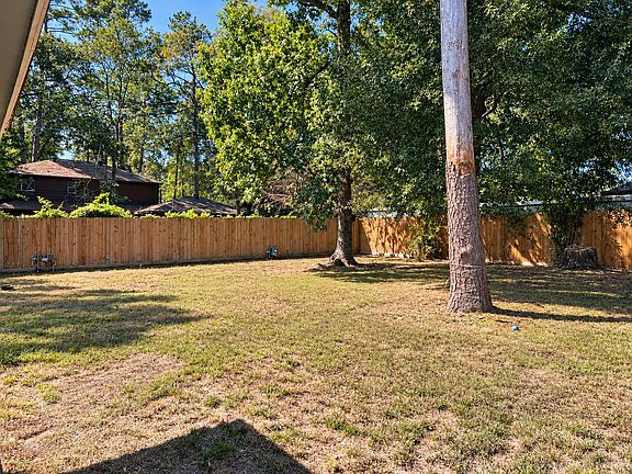 3rd image of 214 Birchwood Dr