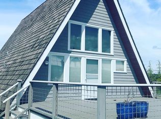 2095 Shore Ave, Freeland, WA 98249